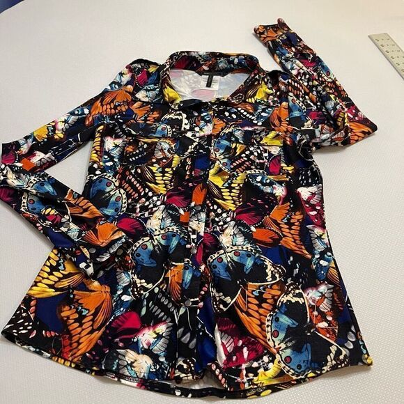 BCBG Maxazria Butterfly Button Up Shirt Size Medium - Picture 8 of 11